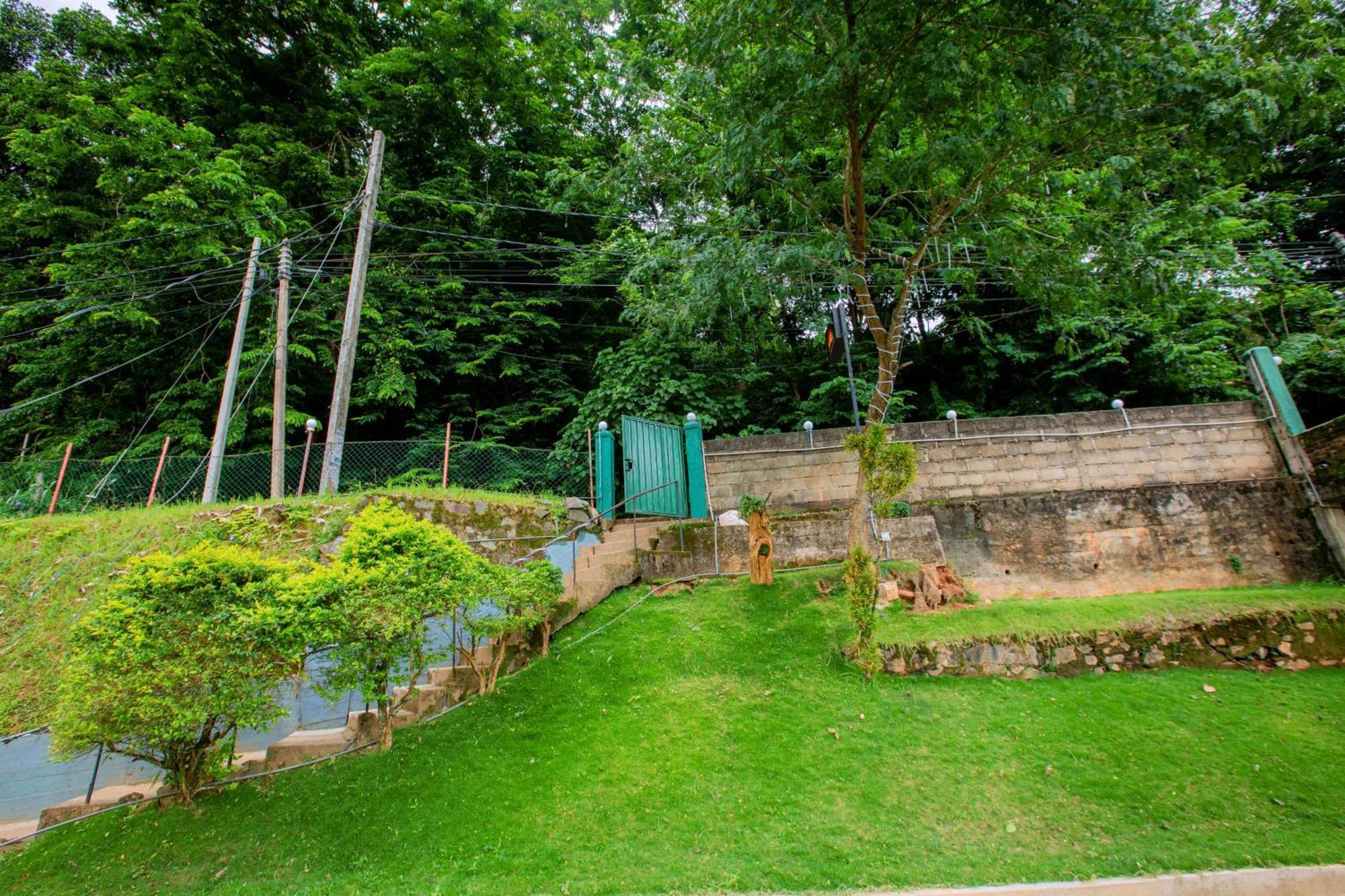 Sunbloom Inn Kandy Exterior photo