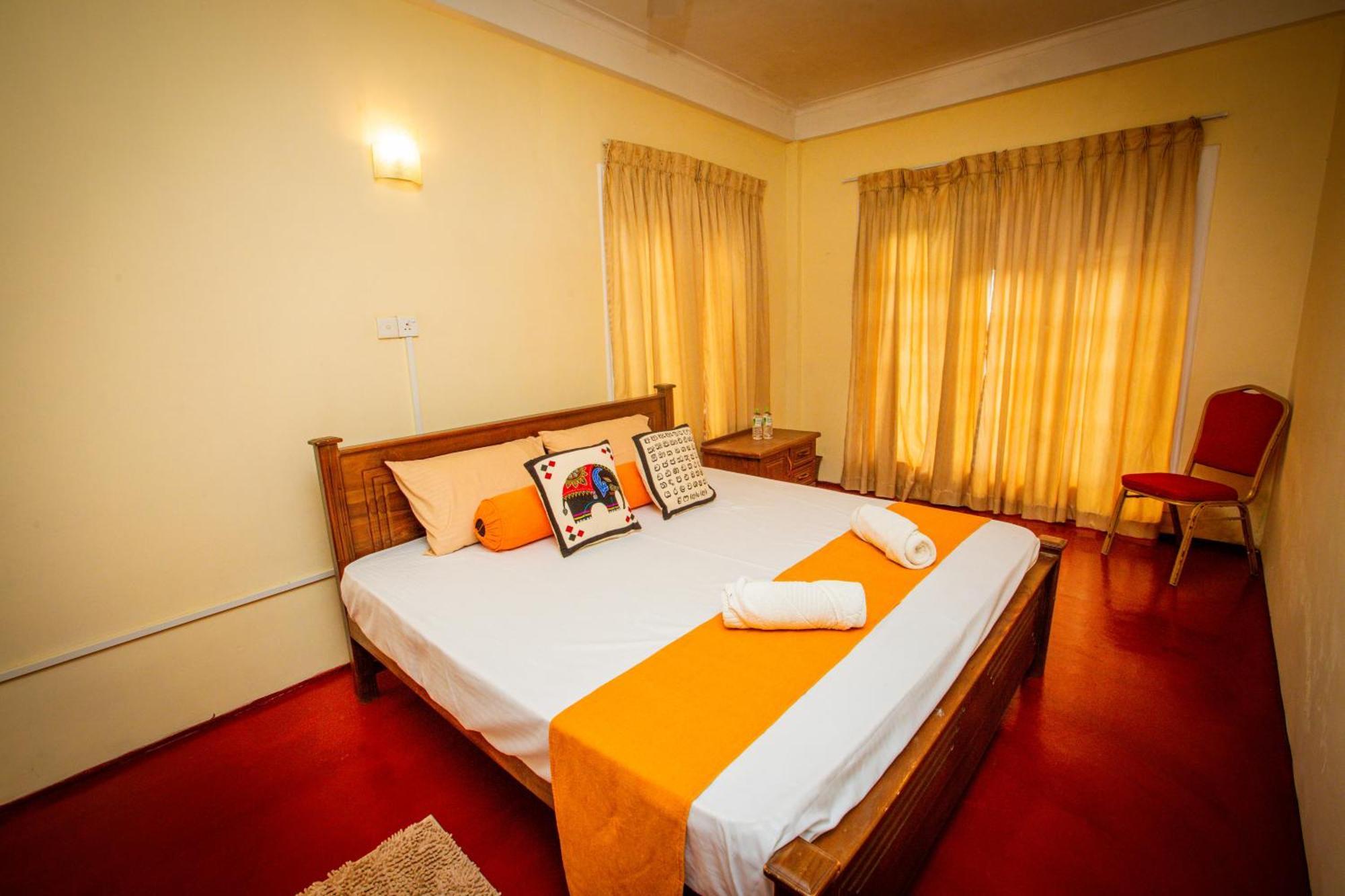 Sunbloom Inn Kandy Exterior photo